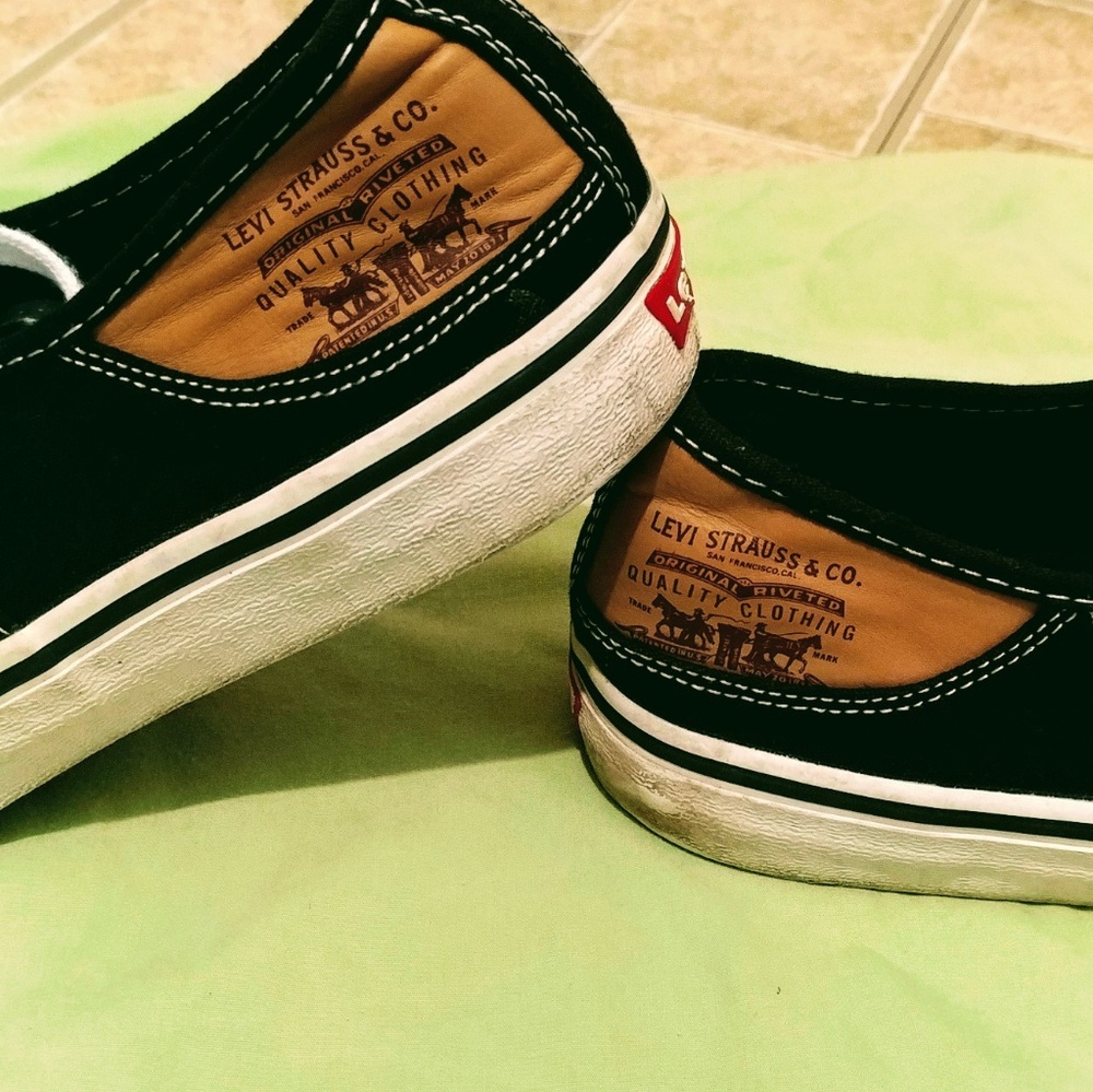 Mens LEVI Black Jordy Buck Lace Up Canvas Shoe 10 - Picture 8 of 8